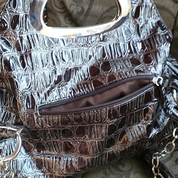 Beautiful Large Chenson Shoulder Bag - Picture 4 of 11